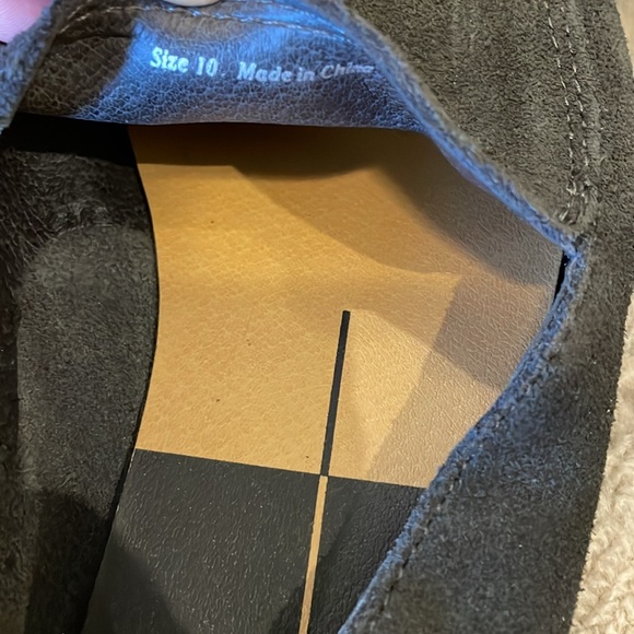 Dolce Vita (DV) gray anthracite suede loafers - 10 - Picture 6 of 6